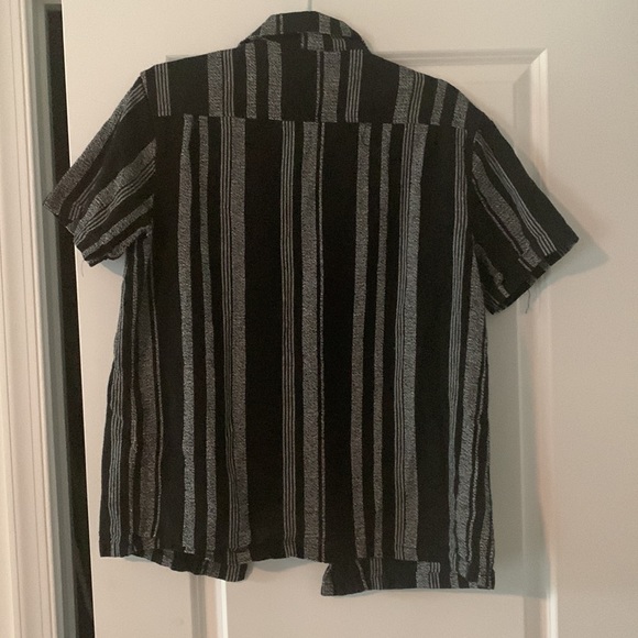 Stylish PACSUN button down, black and white stripe Shirt. - Picture 2 of 4